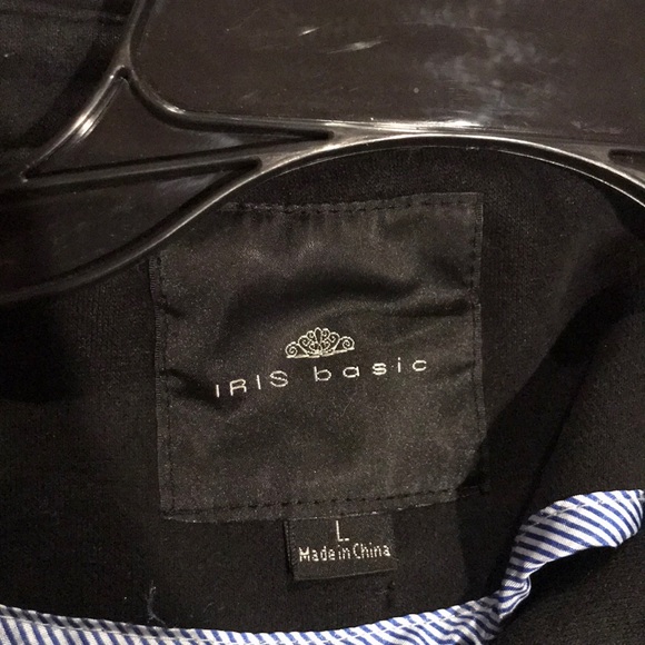 Simple coat - Picture 3 of 3